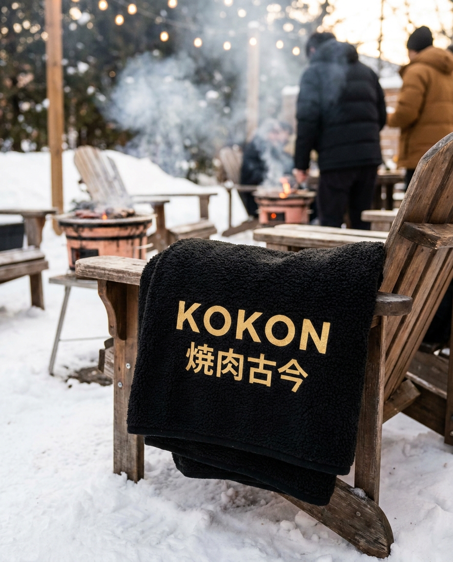MU × KOKON Sherpa Fleece Blanket 着画